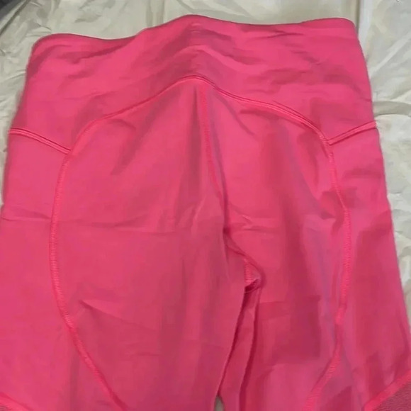 Lululemon on pace crop 21” - Picture 10 of 11